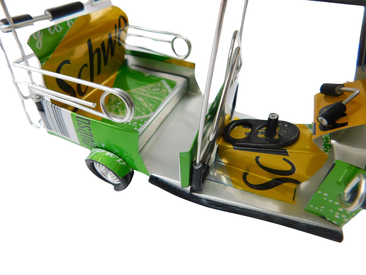 *** Schweppes Lemon *** Detailgetreue Handgefertigte Nachbildung: TUK TUK Taxi aus Thailand - 14x7x6 cm